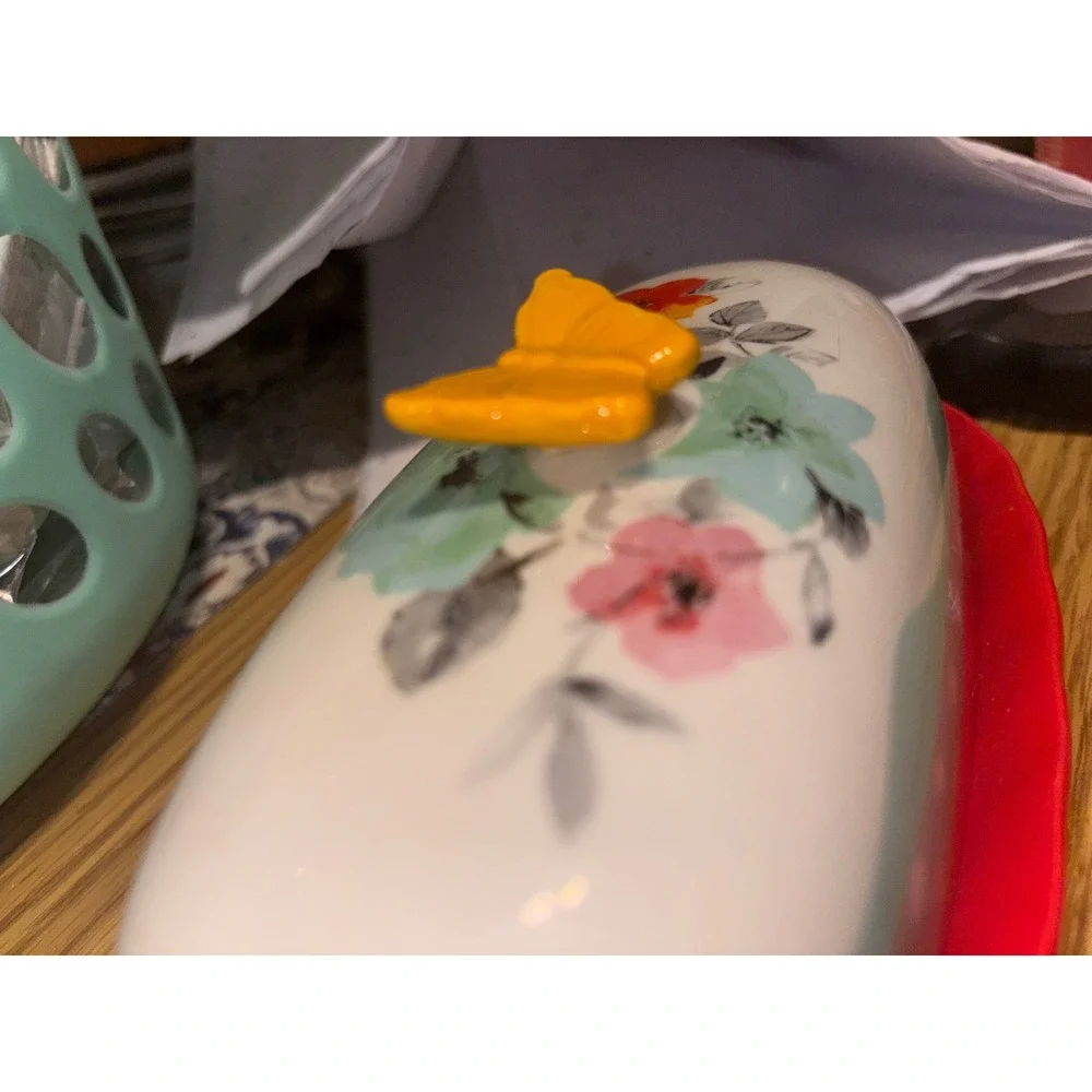 The Pioneer Woman Floral Butterfly Ceramic Butter Dish Red Scalloped Base